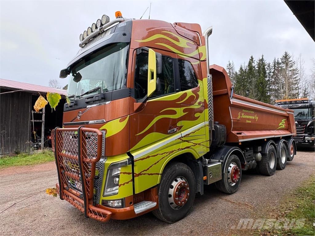 Volvo FH16 650 Savivarčių priekabų vilkikai