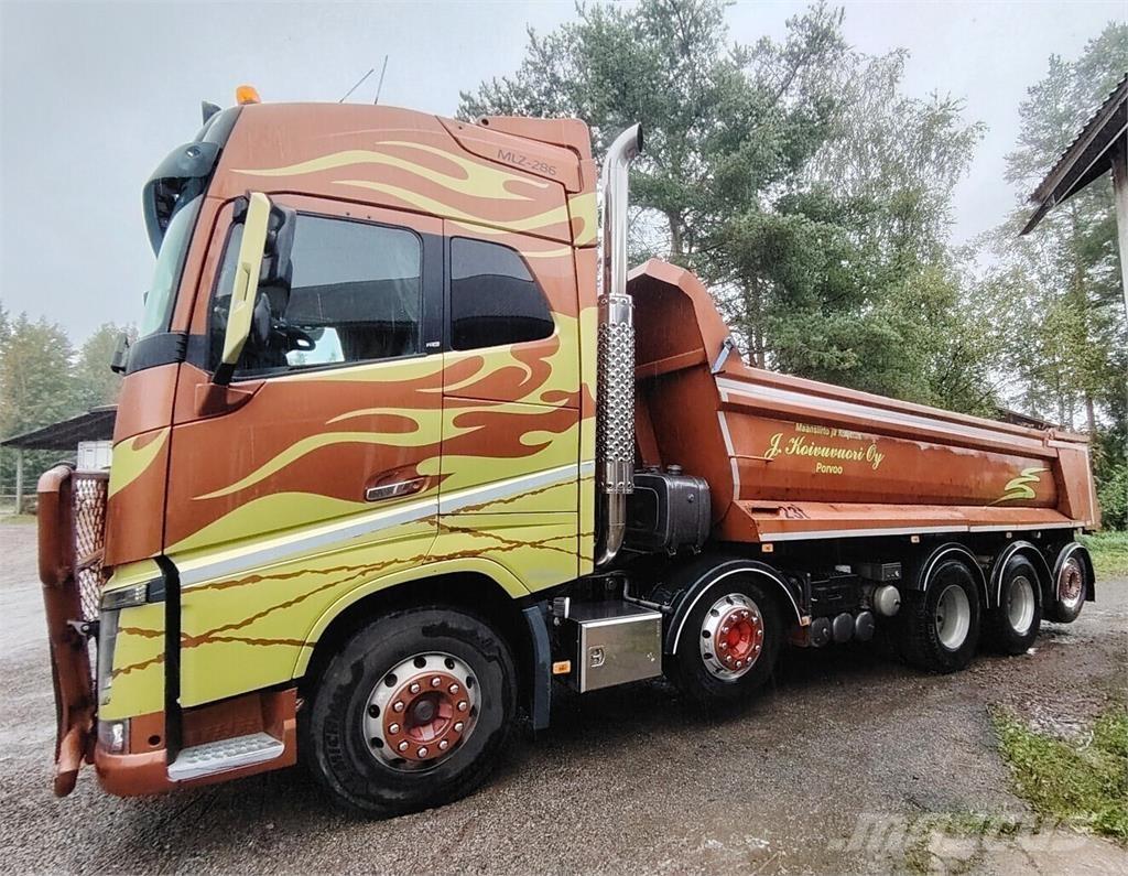 Volvo FH16 650 Savivarčių priekabų vilkikai