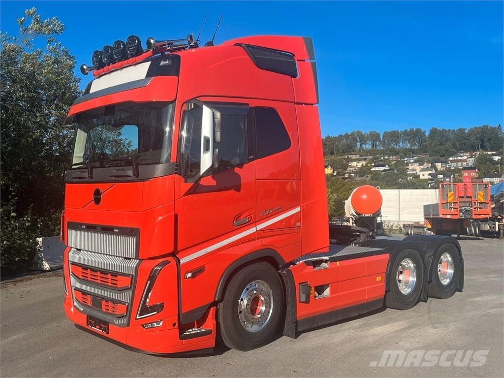 Volvo FH16 750 Naudoti vilkikai