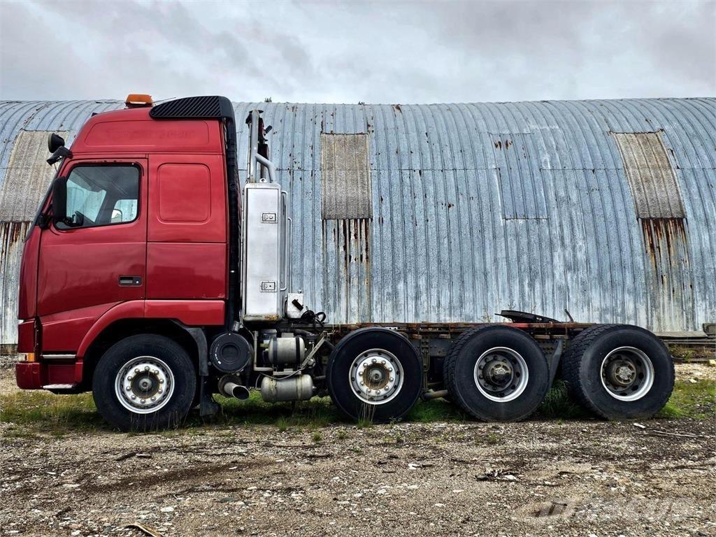 Volvo FH16 8x4 Naudoti vilkikai
