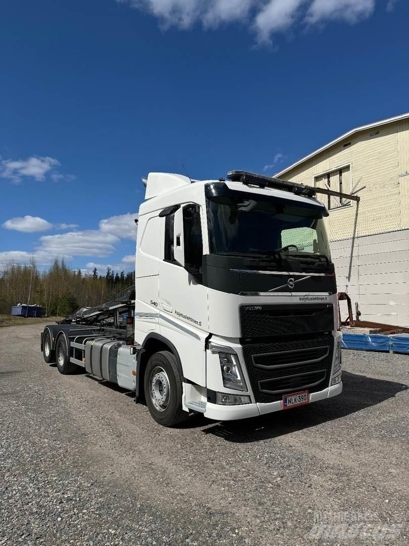Volvo FH540 Sunkvežimiai su keliamuoju kabliu