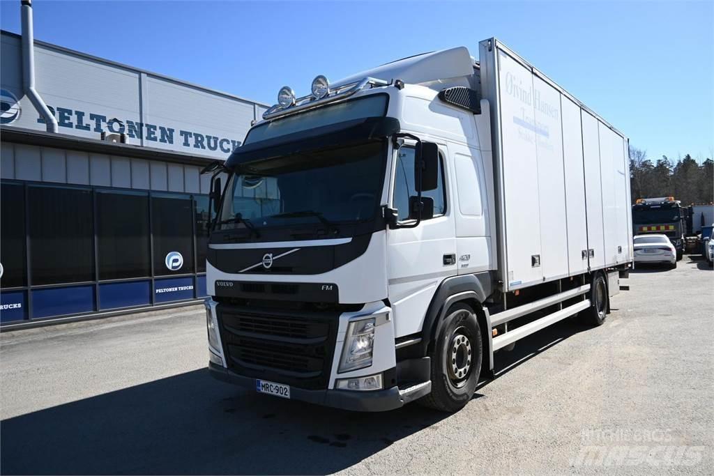 Volvo FM420 4x2 Sunkvežimiai su dengtu kėbulu