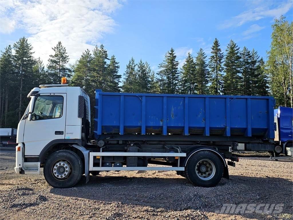 Volvo FM9 4x2 Sunkvežimiai su keliamuoju kabliu