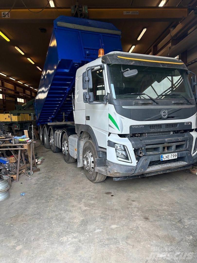 Volvo FMX 540 Savivarčių priekabų vilkikai