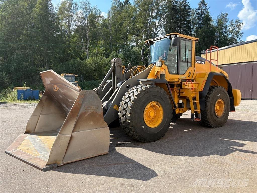 Volvo L 180 H Naudoti ratiniai krautuvai