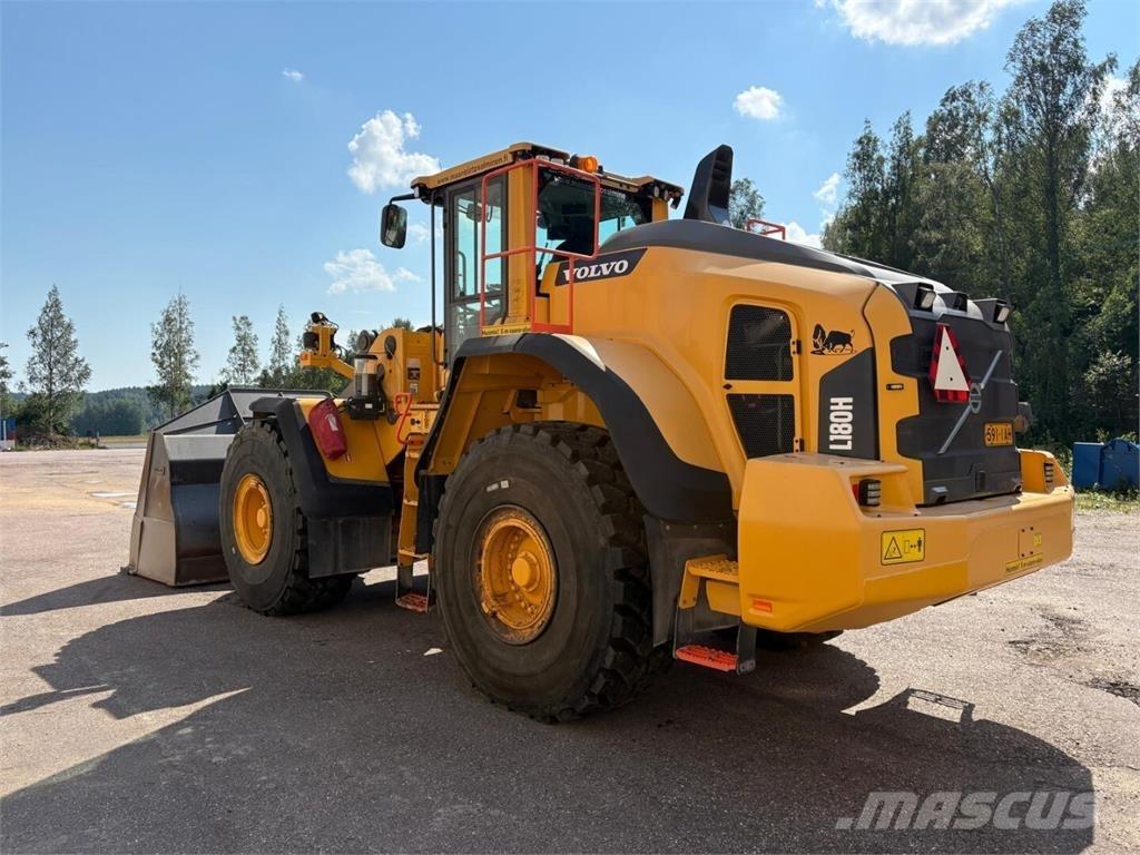 Volvo L 180 H Naudoti ratiniai krautuvai