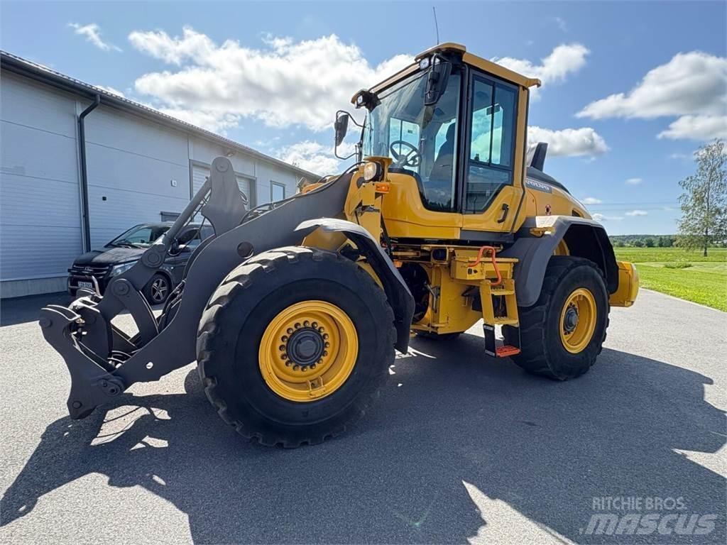Volvo L 70 H Naudoti ratiniai krautuvai