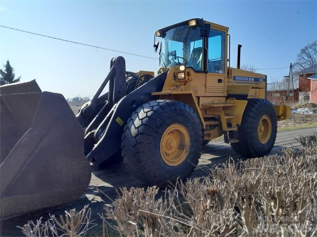 Volvo L120C Naudoti ratiniai krautuvai