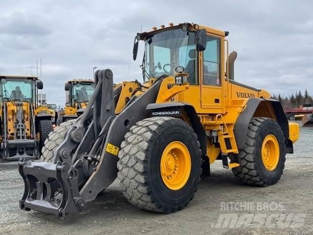 Volvo L120E Naudoti ratiniai krautuvai