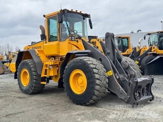 Volvo L120E Naudoti ratiniai krautuvai