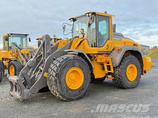 Volvo L120H Naudoti ratiniai krautuvai