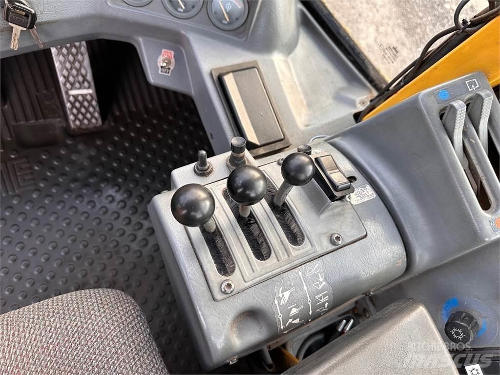 Volvo L50B Naudoti ratiniai krautuvai