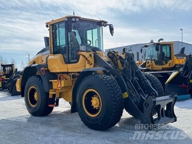 Volvo L60H Naudoti ratiniai krautuvai