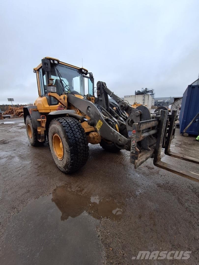Volvo L60H Naudoti ratiniai krautuvai
