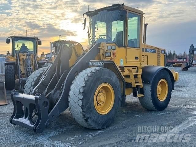 Volvo L70D Naudoti ratiniai krautuvai