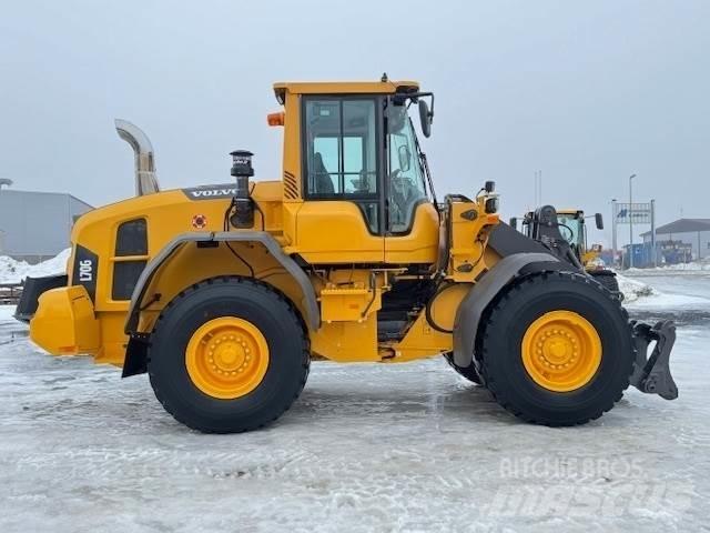 Volvo L70G Naudoti ratiniai krautuvai