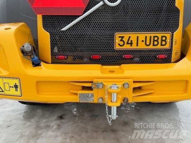 Volvo L70G Naudoti ratiniai krautuvai