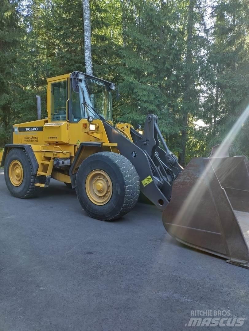 Volvo L90C Naudoti ratiniai krautuvai