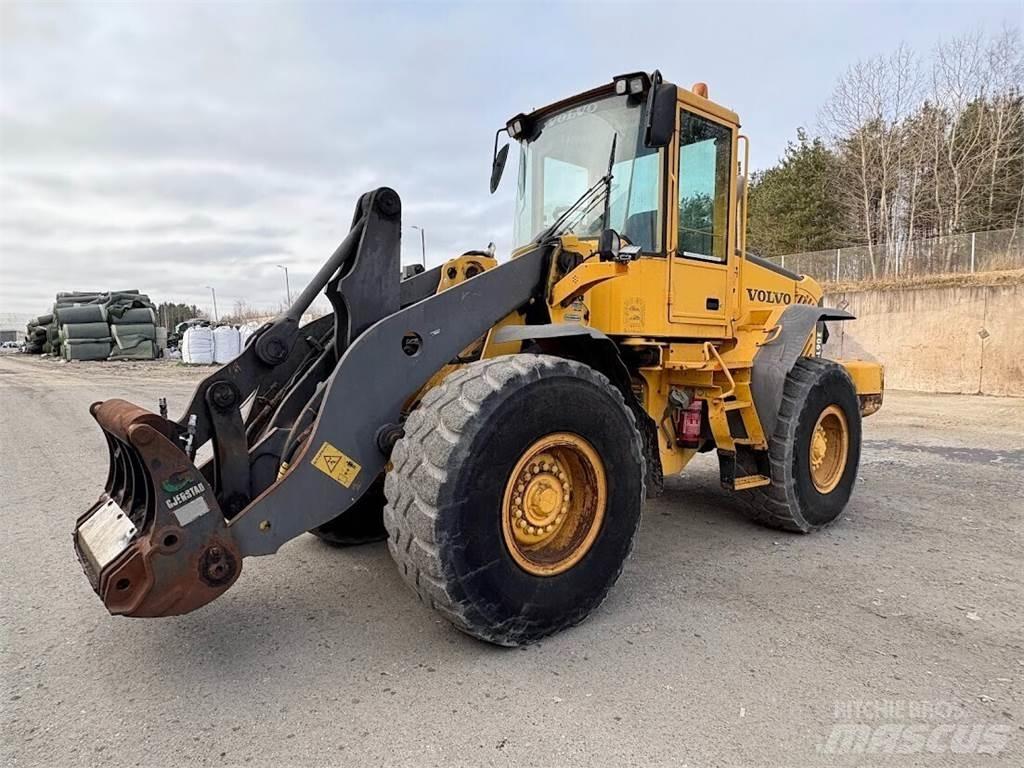 Volvo L90E Naudoti ratiniai krautuvai
