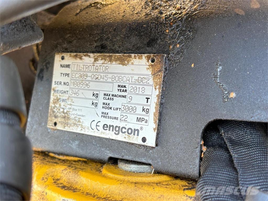 Yanmar B 95 W Ratiniai ekskavatoriai
