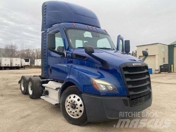 Freightliner CASCADIA 116 Naudoti vilkikai