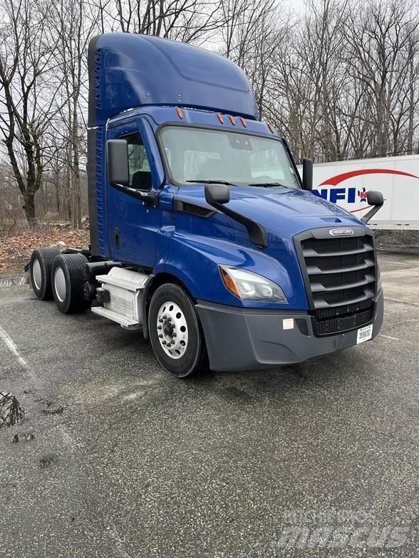 Freightliner CASCADIA 116 Naudoti vilkikai