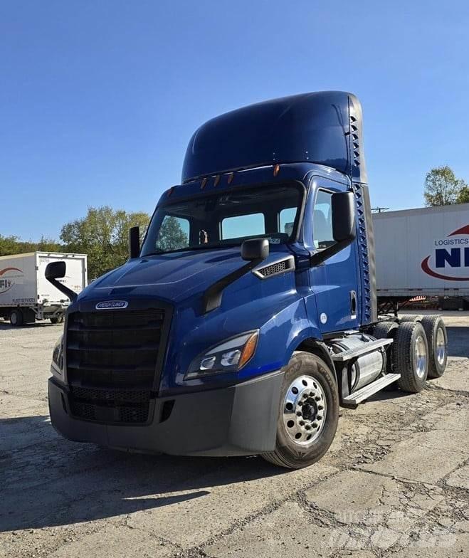 Freightliner CASCADIA 116 Naudoti vilkikai