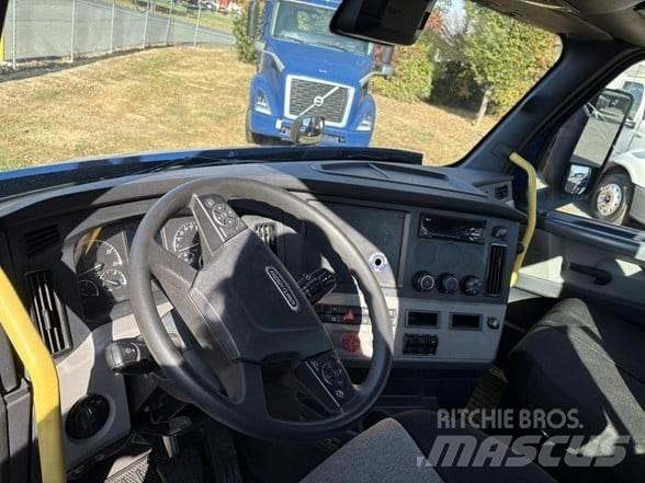 Freightliner CASCADIA 116 Naudoti vilkikai