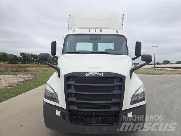 Freightliner CASCADIA 116 Naudoti vilkikai