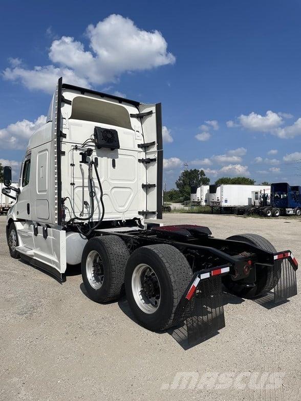 Freightliner CASCADIA 116 Naudoti vilkikai