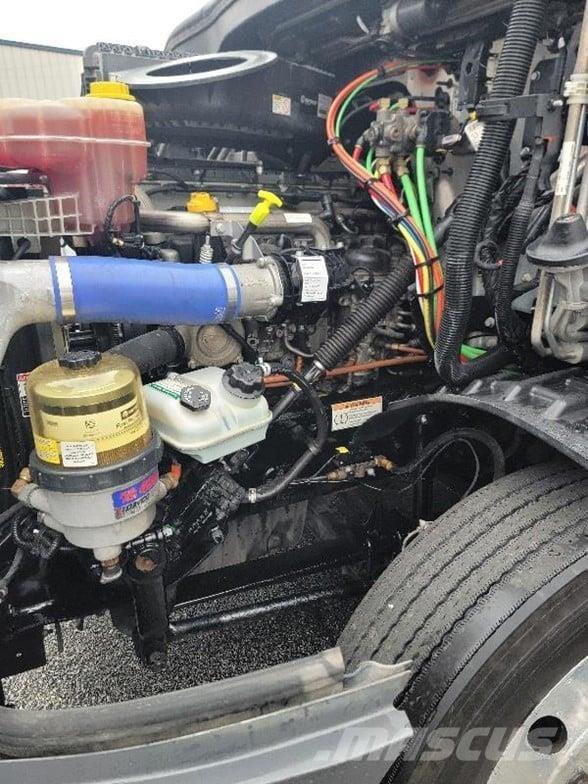 Freightliner CASCADIA 116 Naudoti vilkikai