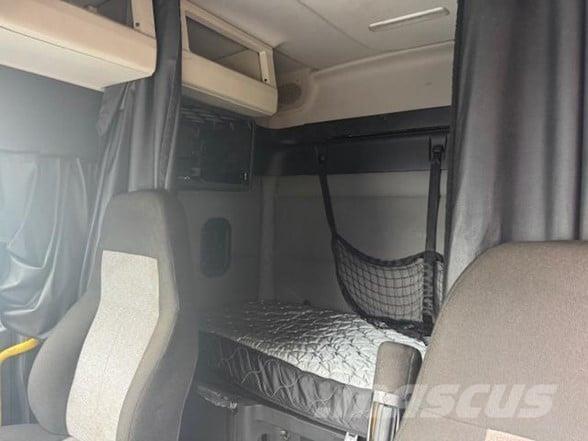 Freightliner CASCADIA 116 Naudoti vilkikai