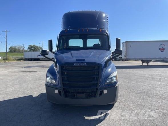 Freightliner CASCADIA 116 Naudoti vilkikai