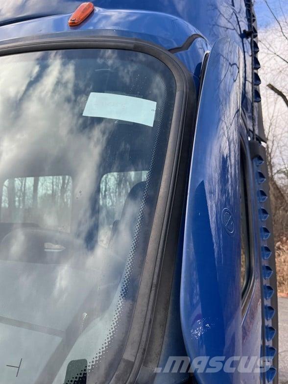 Freightliner CASCADIA 116 Naudoti vilkikai