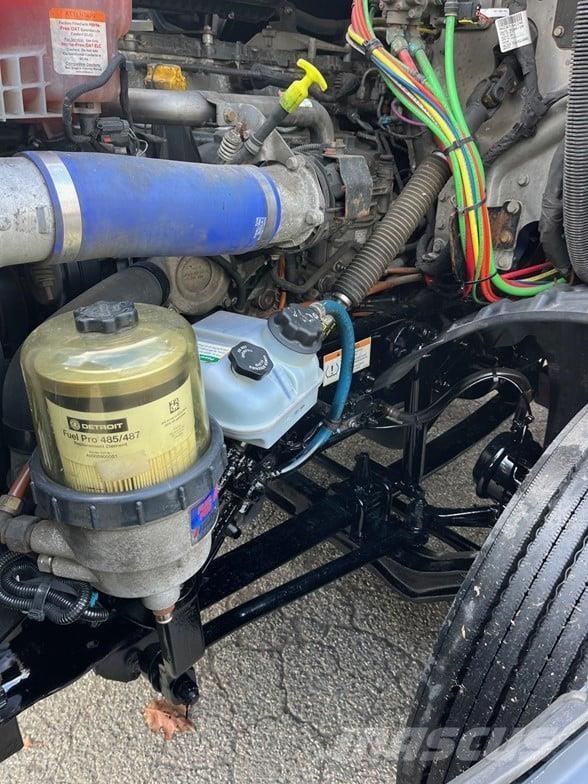 Freightliner CASCADIA 116 Naudoti vilkikai