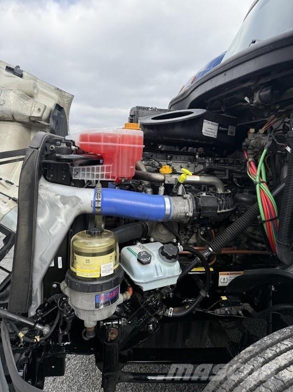 Freightliner CASCADIA 116 Naudoti vilkikai