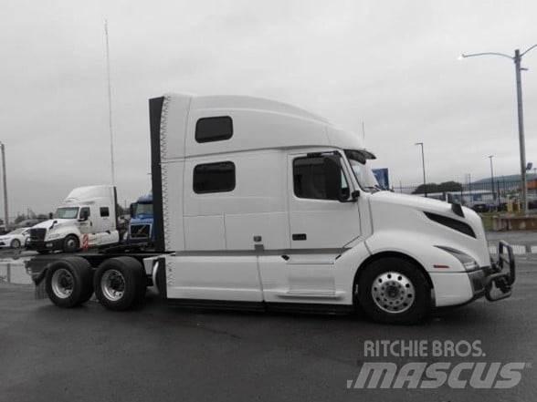 Volvo VNL64T860 Naudoti vilkikai
