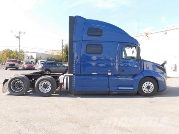 Volvo VNL64T860 Naudoti vilkikai