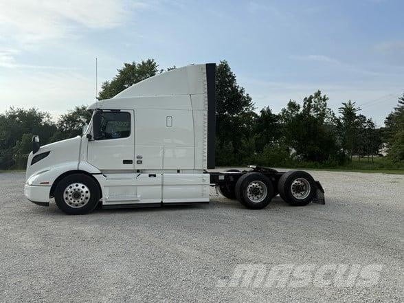 Volvo VNR64T640 Naudoti vilkikai