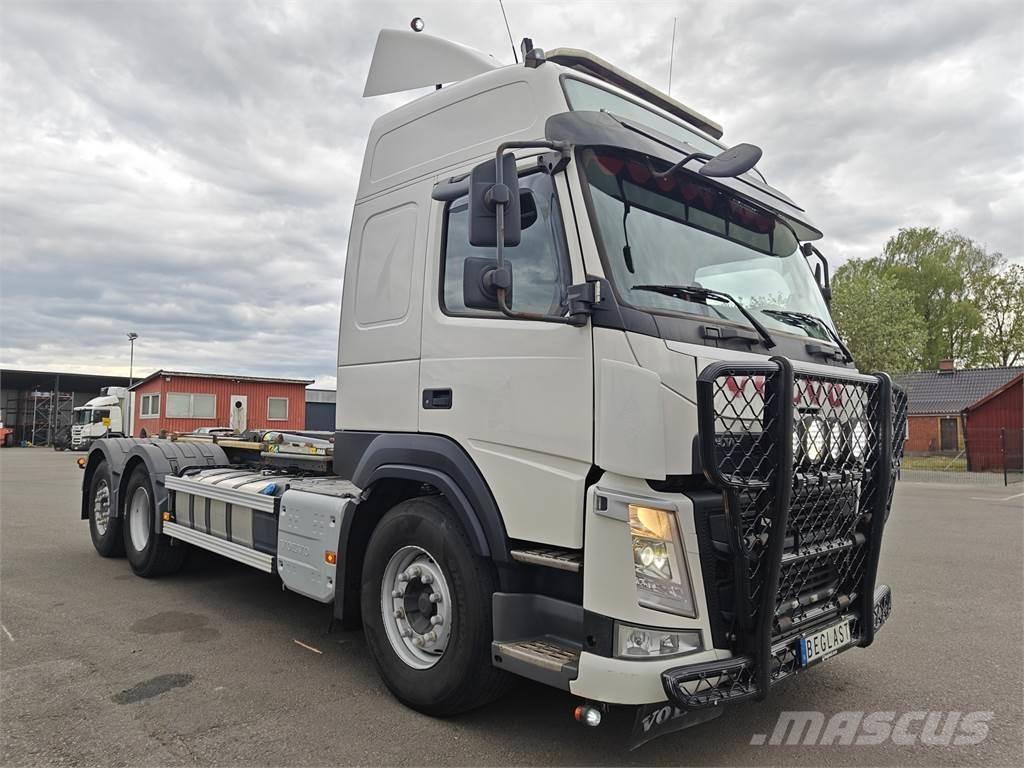 Volvo FM460 Sunkvežimiai su keliamuoju kabliu