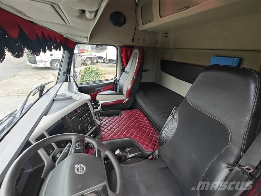 Volvo FM460 Sunkvežimiai su keliamuoju kabliu