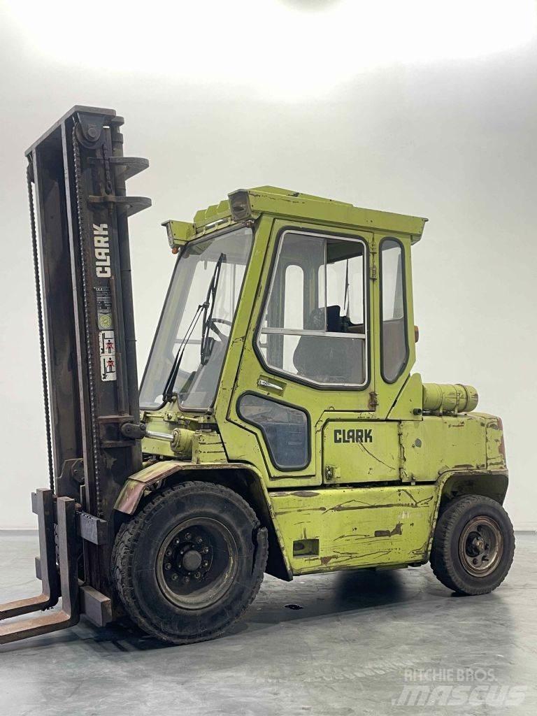 Clark C500-Y100PD Dyzeliniai krautuvai