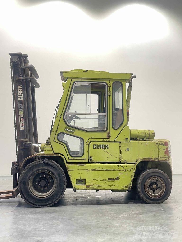 Clark C500-Y100PD Dyzeliniai krautuvai