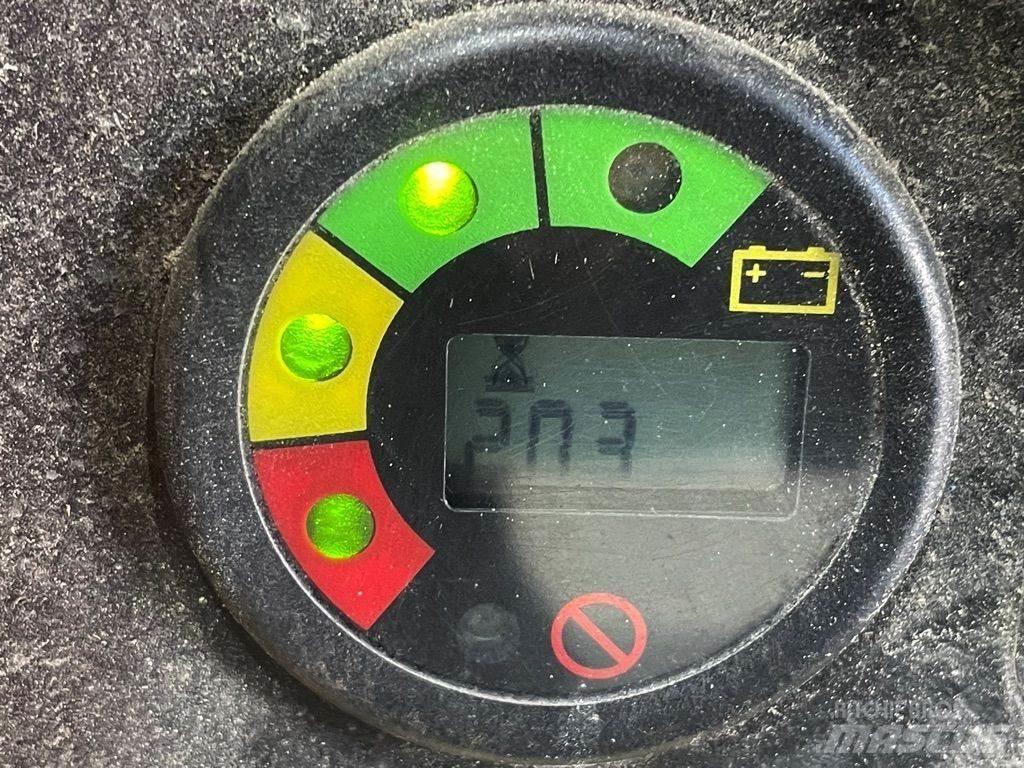 JLG 6RS Žirkliniai keltuvai