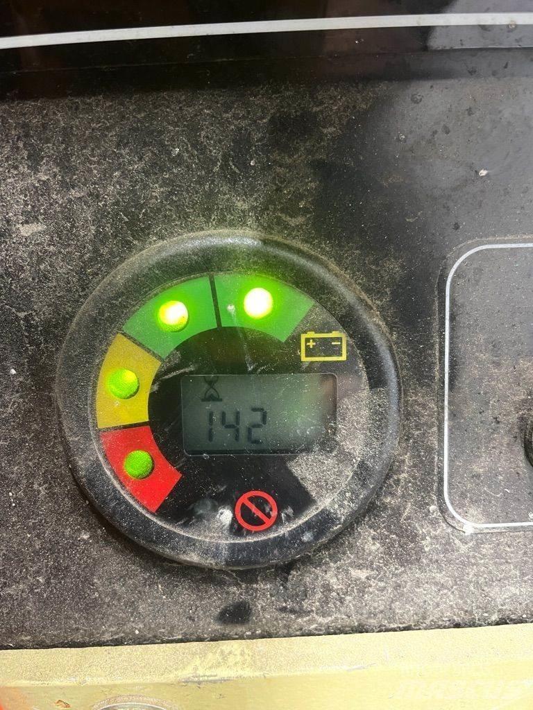 JLG 6RS Žirkliniai keltuvai