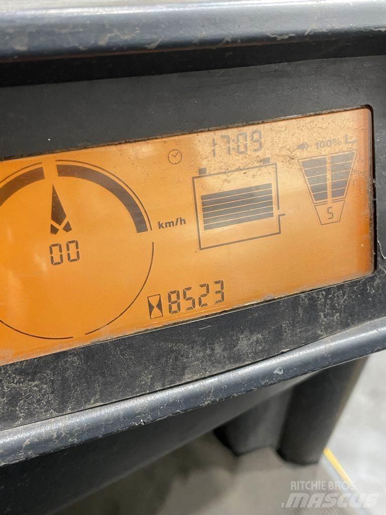 Jungheinrich EFG 216 Elektriniai šakiniai krautuvai