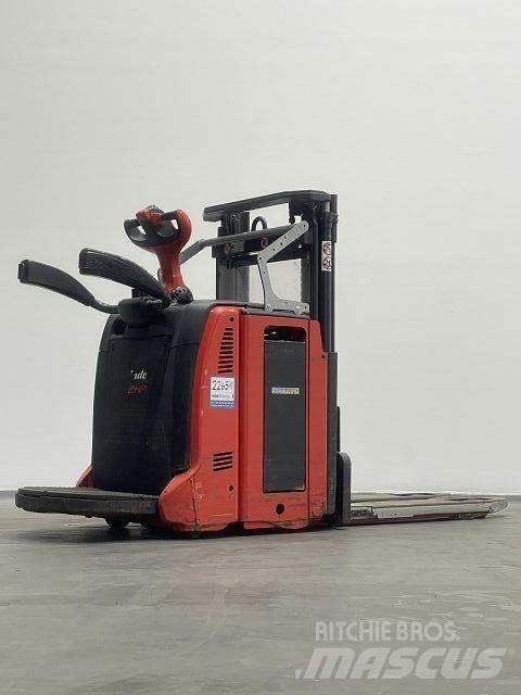 Linde D12HPAP Rankiniai vėžimėliai
