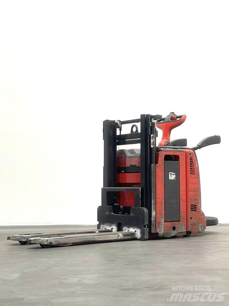 Linde D12HPAP Rankiniai vėžimėliai