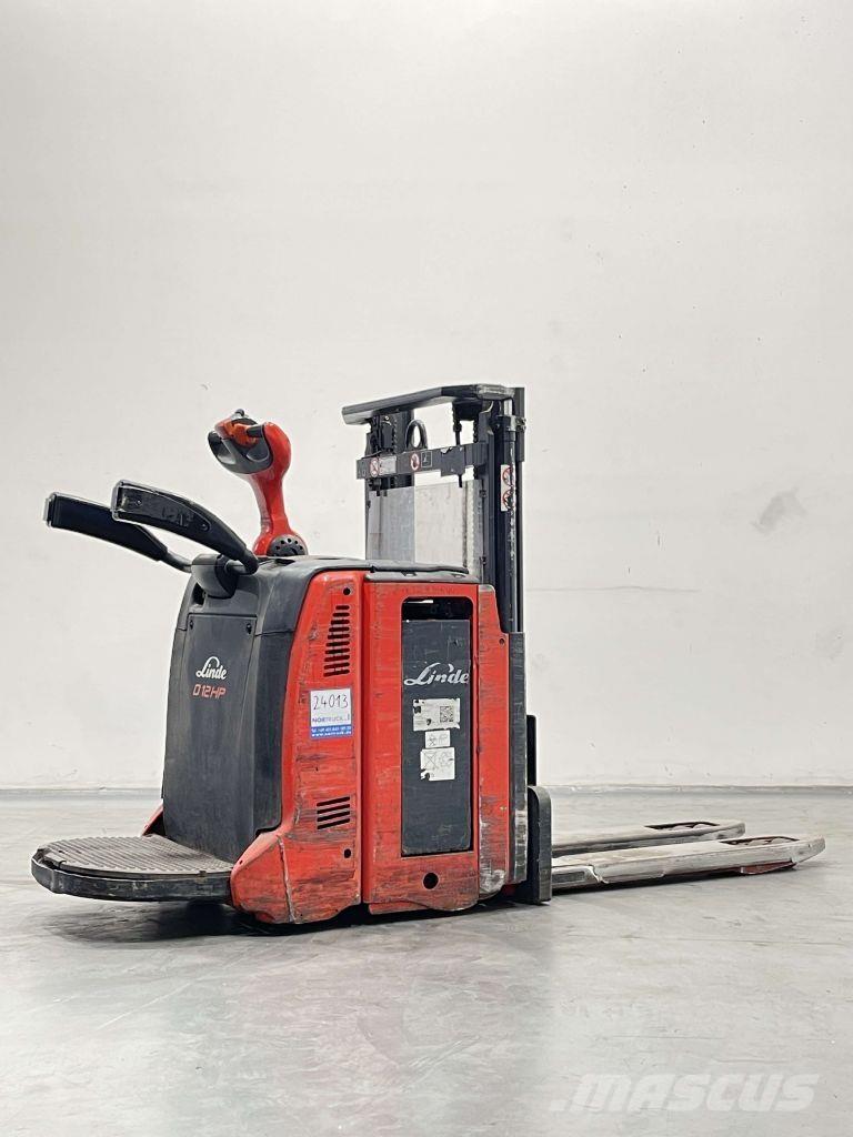 Linde D12HPAP-133 Rankiniai vėžimėliai