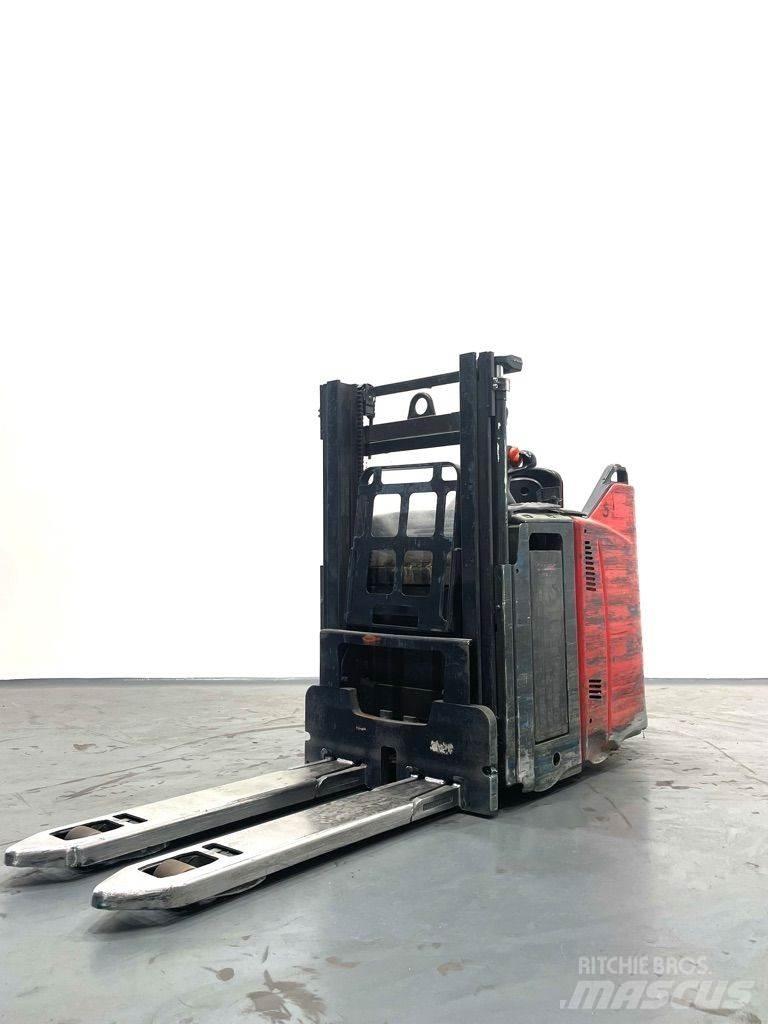 Linde D12HPSP-133 Rankiniai vėžimėliai